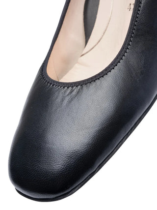 Gabrielle Women's Block Heel Pump - Black Nappa