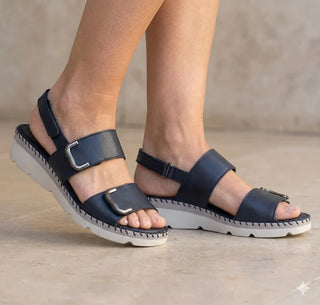 La Plume Chrisa Sandal - Black