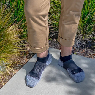 WIDE Wellness Performance Socks | No Show - Black