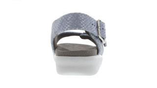 Relaxed - Spring Blue
