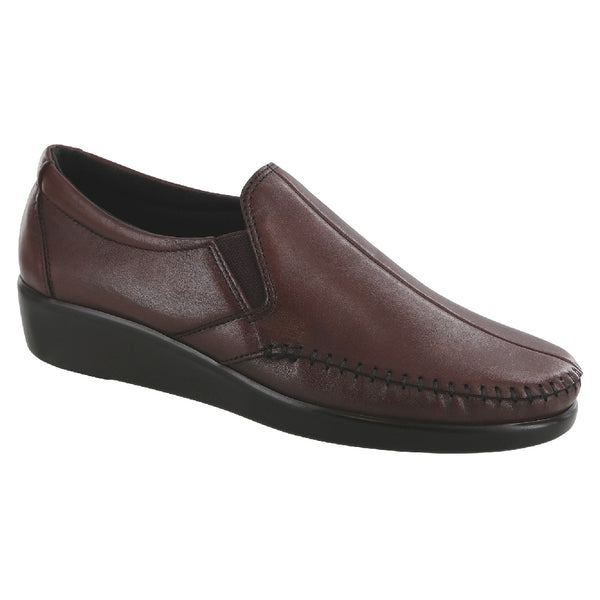 sas womens wide leather slip on wedge dream wine